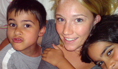 Nadine mit ihren zwei Gastkindern