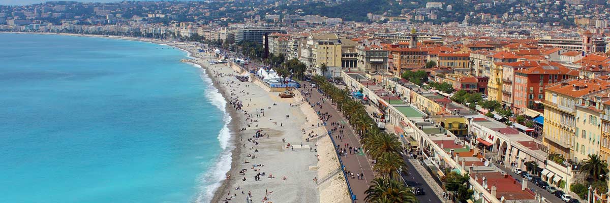 Bello e l'azzurro del mare dall'alto - dalla vista dei droni