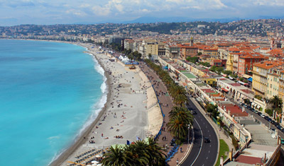 Bel mare azzurro in città