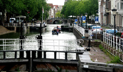 Amsterdam Fluss mit Brücke